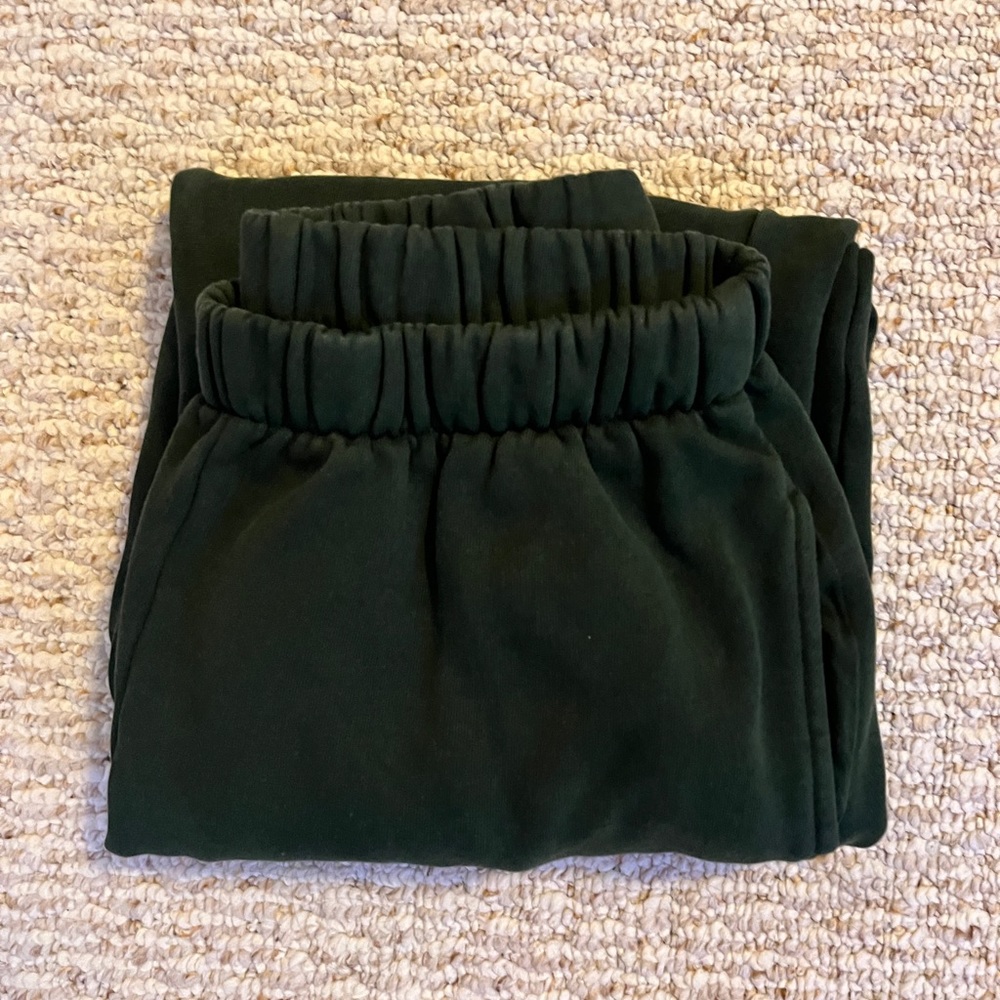 dark green rosa sweatpants
